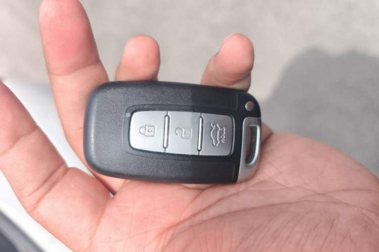 Used Hyundai Elantra EV 2017 GS PLUS Edition Vehicle Key