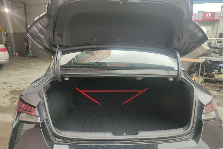 Used Hyundai Elantra N 2023 2.0T Sport Package Edition Trunk