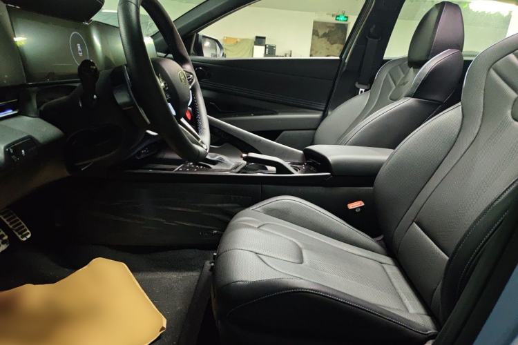 Used Hyundai Elantra N 2025 2.0T N Left Front Seat