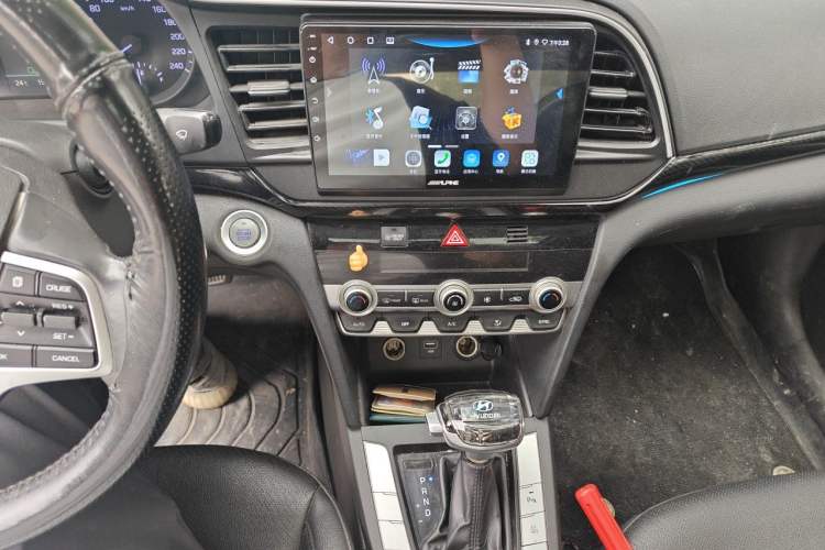 Used Hyundai Elantra PHEV 2019 1.6L PHX Le Xing Edition Audio And AC Panel