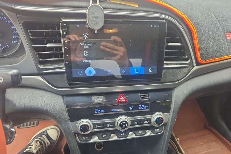 Used Hyundai Elantra PHEV 2019 1.6L PHS Comfort Edition Audio And AC Panel