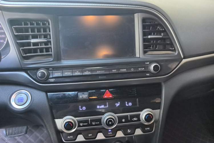 Used Hyundai Elantra PHEV 2019 1.6L PHX Le Xing Edition Audio And AC Panel