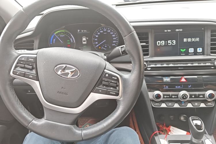 Used Hyundai Elantra PHEV 2019 1.6L PHX Le Xing Edition Center Console