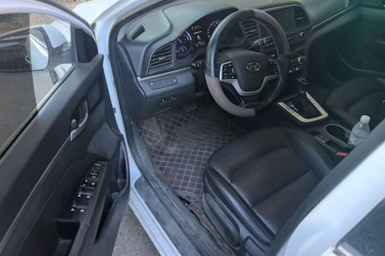 Used Hyundai Elantra PHEV 2019 1.6L PHX Le Xing Edition Driver Seat