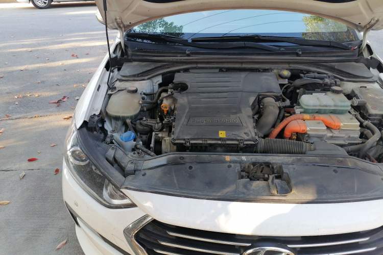 Used Hyundai Elantra PHEV 2019 1.6L PHX Le Xing Edition Engine Bay Right