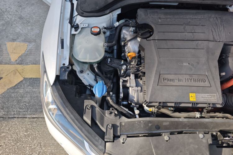 Used Hyundai Elantra PHEV 2019 1.6L PHX Le Xing Edition Engine Bay Right