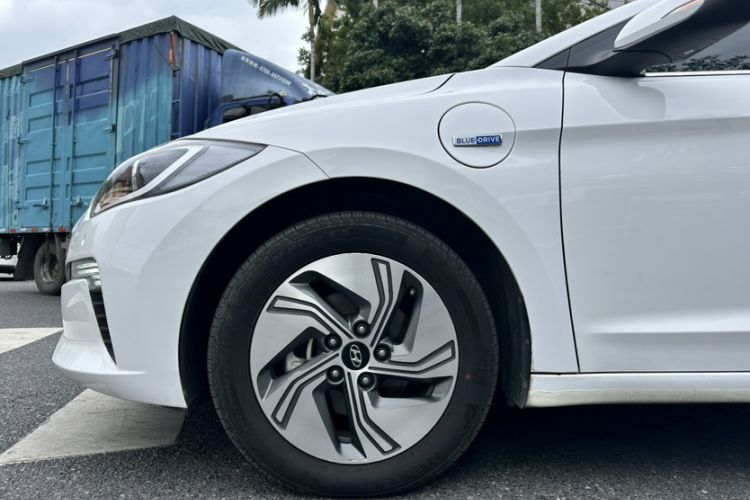 Used Hyundai Elantra PHEV 2019 1.6L PHX Le Xing Edition Exterior 1