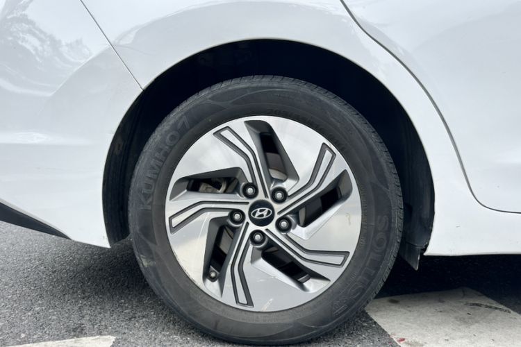 Used Hyundai Elantra PHEV 2019 1.6L PHX Le Xing Edition Exterior 3