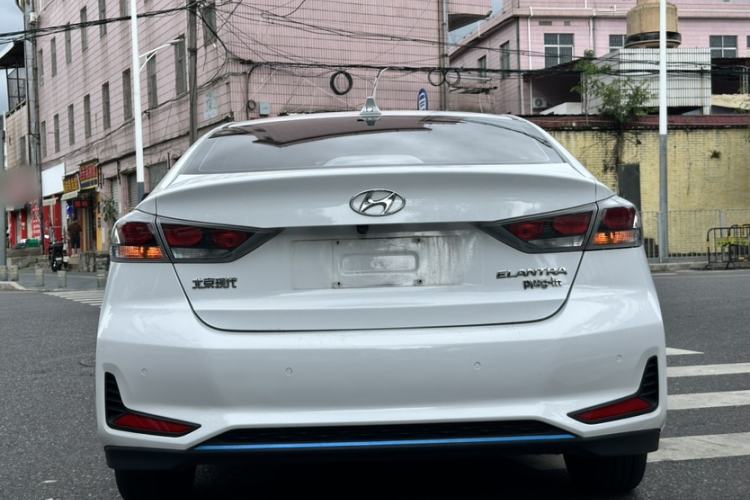 Used Hyundai Elantra PHEV 2019 1.6L PHX Le Xing Edition Exterior 5