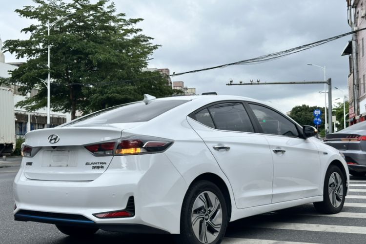 Used Hyundai Elantra PHEV 2019 1.6L PHX Le Xing Edition Exterior 7