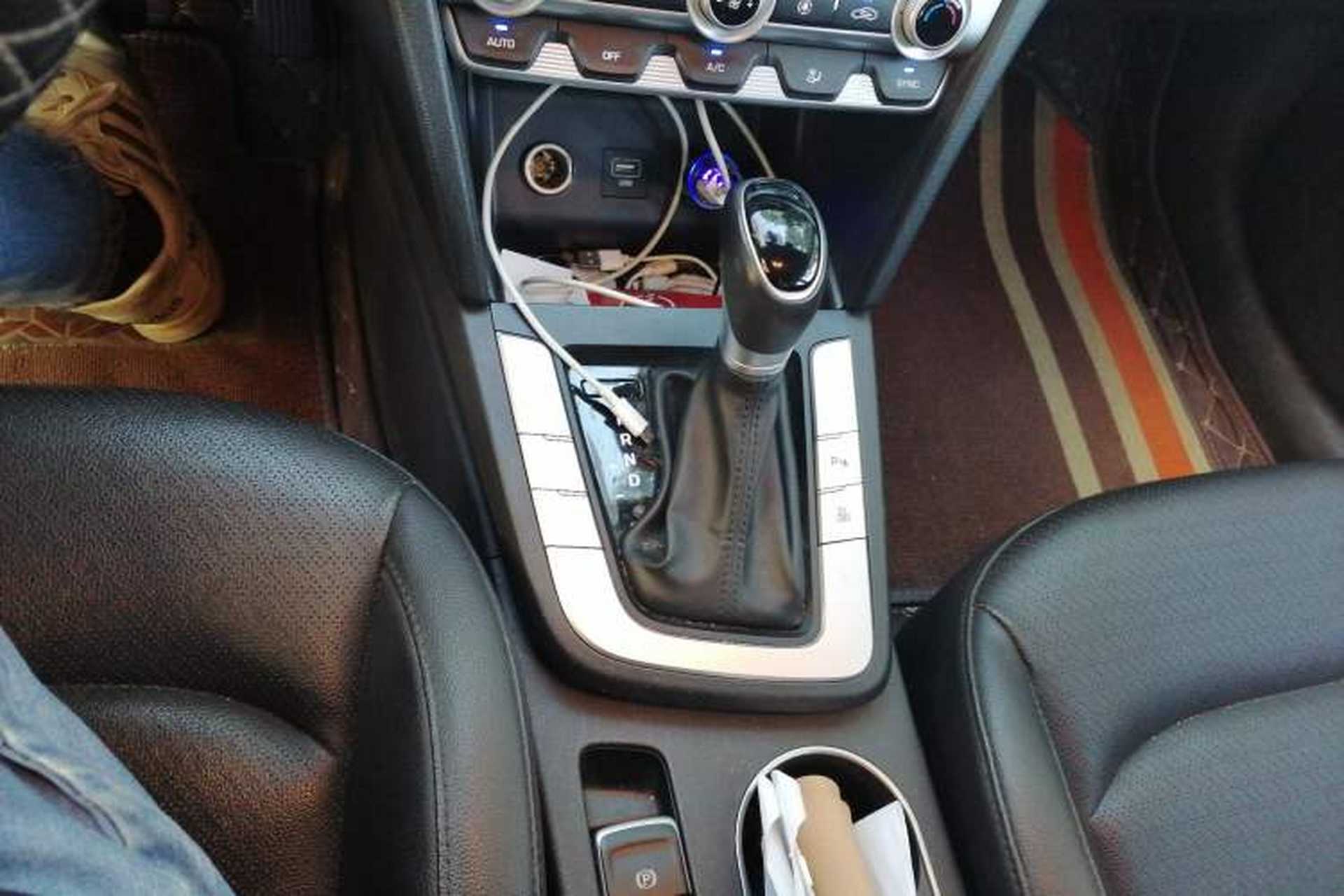 Used Hyundai Elantra PHEV 2019 1.6L PHX Le Xing Edition Gear Lever