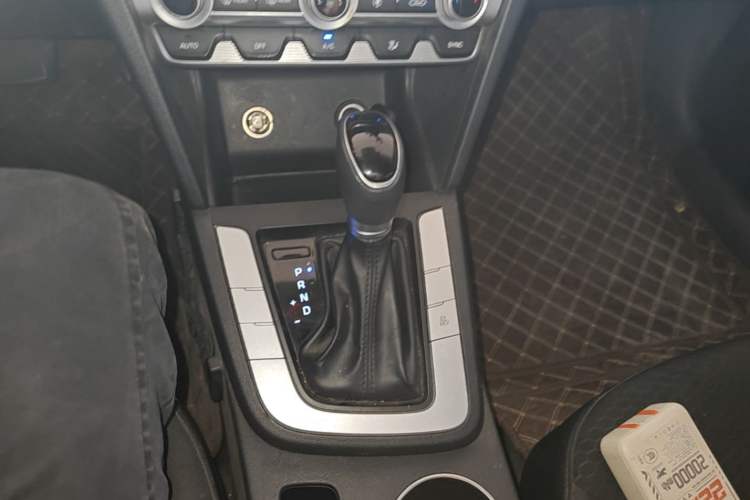 Used Hyundai Elantra PHEV 2019 1.6L PHS Comfort Edition Gear Lever