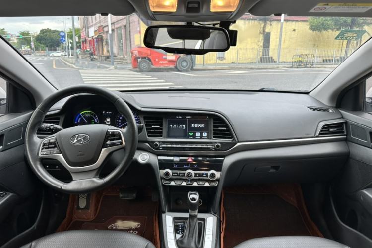 Used Hyundai Elantra PHEV 2019 1.6L PHX Le Xing Edition Interior 1