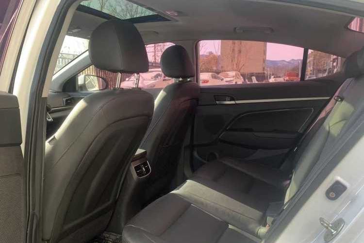 Used Hyundai Elantra PHEV 2019 1.6L PHX Le Xing Edition Interior 3