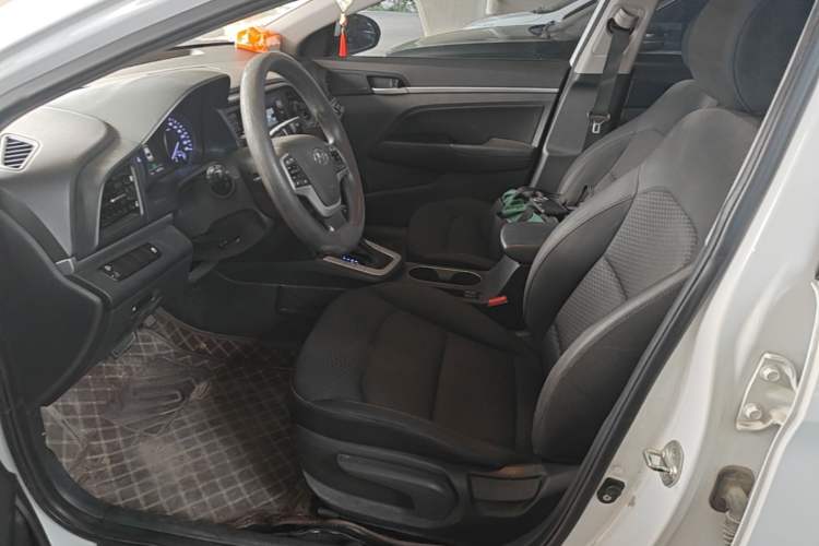 Used Hyundai Elantra PHEV 2019 1.6L PHS Comfort Edition Left Front Seat