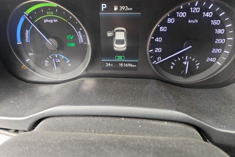 Used Hyundai Elantra PHEV 2019 1.6L PHX Le Xing Edition Odometer Close Up