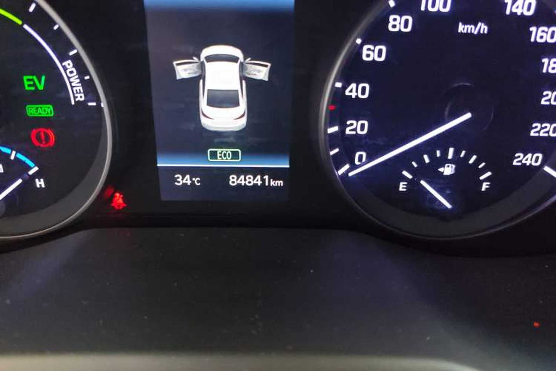 Used Hyundai Elantra PHEV 2019 1.6L PHX Le Xing Edition Odometer Close Up