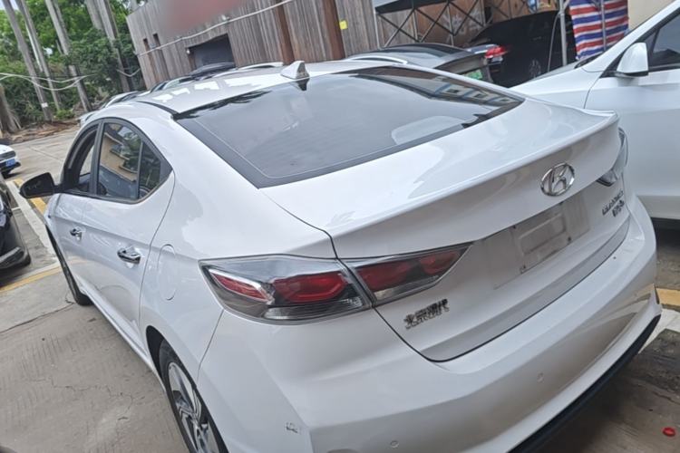 Used Hyundai Elantra PHEV 2019 1.6L PHX Le Xing Edition Rear Left 45 Deg