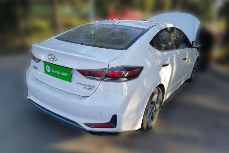 Used Hyundai Elantra PHEV 2019 1.6L PHX Le Xing Edition Rear Right 45 Deg