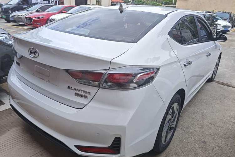 Used Hyundai Elantra PHEV 2019 1.6L PHX Le Xing Edition Rear Right 45 Deg