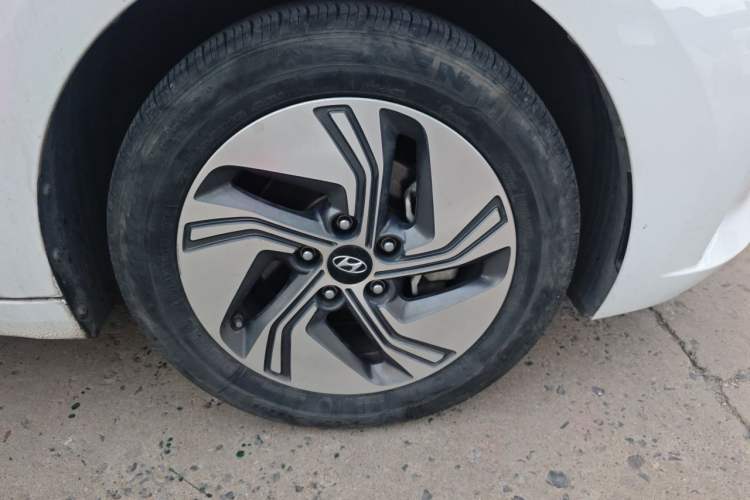 Used Hyundai Elantra PHEV 2019 1.6L PHX Le Xing Edition Right Front Wheel Hub