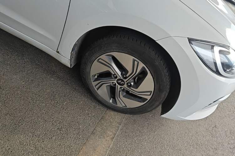 Used Hyundai Elantra PHEV 2019 1.6L PHS Comfort Edition Right Front Wheel Hub