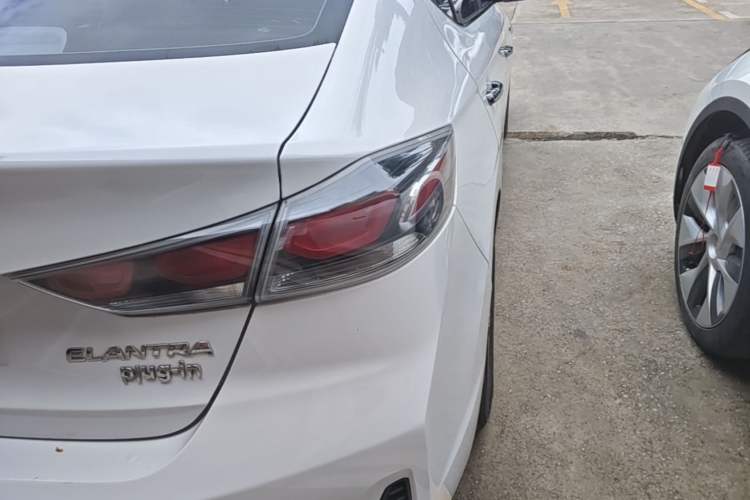 Used Hyundai Elantra PHEV 2019 1.6L PHX Le Xing Edition Right Rear Taillight