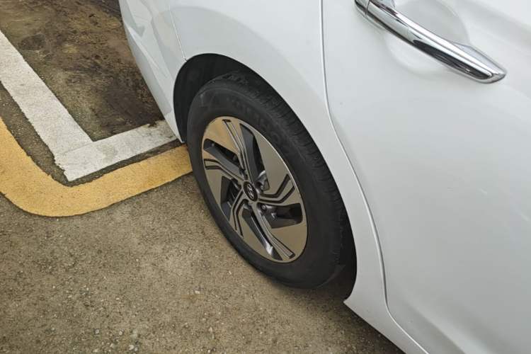 Used Hyundai Elantra PHEV 2019 1.6L PHX Le Xing Edition Right Rear Wheel Hub