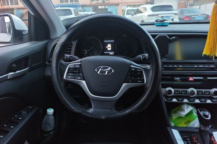 Used Hyundai Elantra PHEV 2019 1.6L PHX Le Xing Edition Steering Wheel