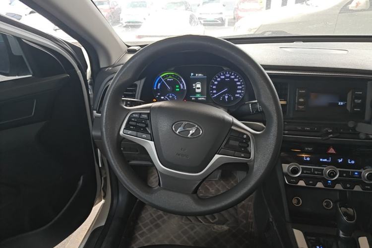 Used Hyundai Elantra PHEV 2019 1.6L PHS Comfort Edition Steering Wheel