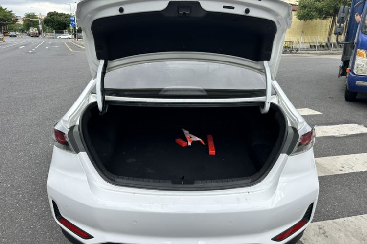 Used Hyundai Elantra PHEV 2019 1.6L PHX Le Xing Edition Trunk