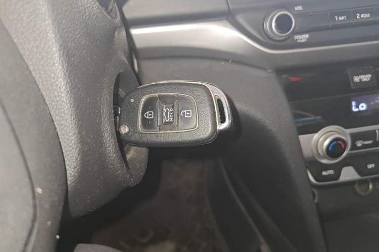 Used Hyundai Elantra PHEV 2019 1.6L PHS Comfort Edition Vehicle Key