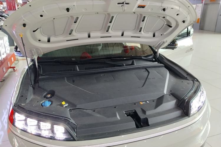 Used Hyundai ELEXIO 2025 Model Two-Wheel-Drive TECH Edition 64.2kWh Engine Bay