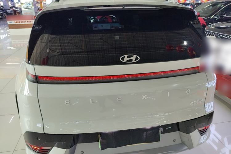 Used Hyundai ELEXIO 2025 Model Two-Wheel-Drive TECH Edition 64.2kWh Rear