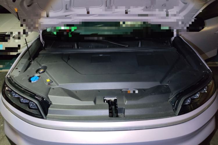 Used Hyundai ELEXIO 2025 Model Two-Wheel-Drive SMART Edition 64.2kWh Engine Bay