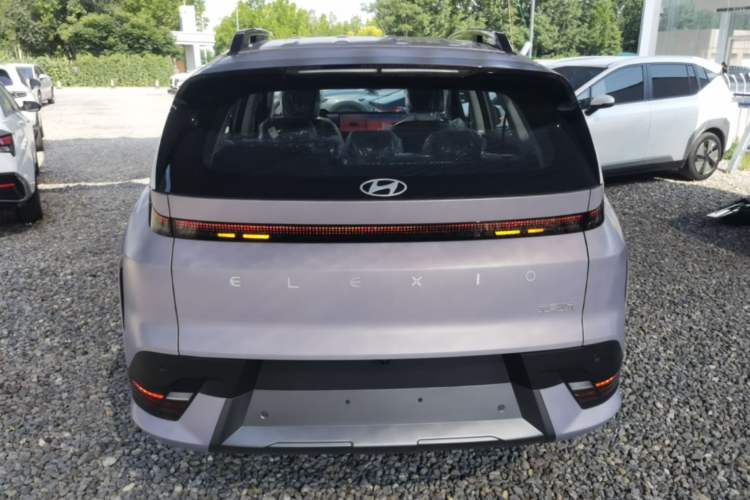 Used Hyundai ELEXIO 2025 Model Two-Wheel-Drive SMART Edition 64.2kWh Rear