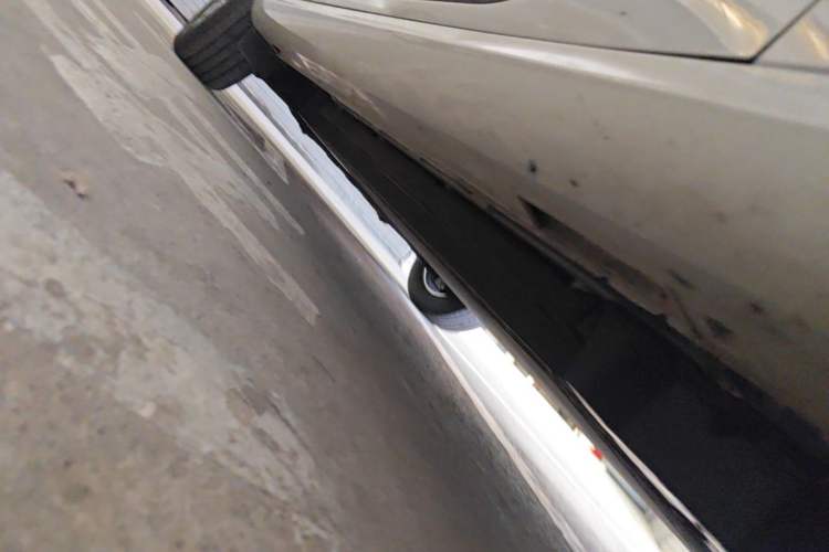 Used Hyundai ELEXIO 2025 Model Two-Wheel-Drive TECH Edition 64.2kWh Chassis Front Right