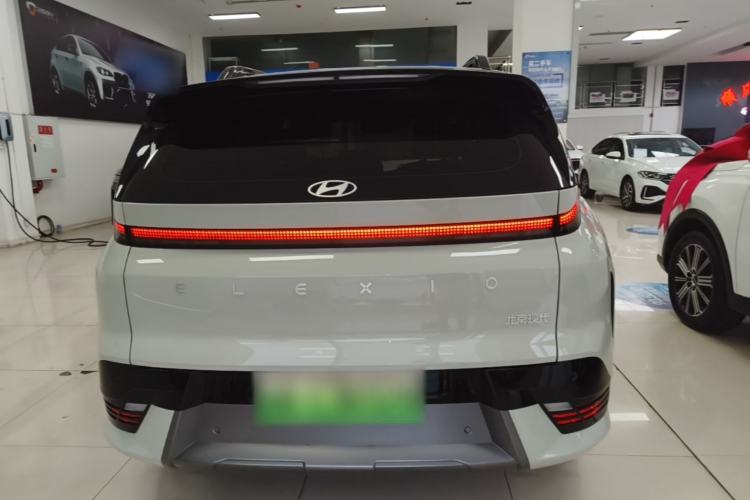 Used Hyundai ELEXIO 2025 Model Two-Wheel-Drive TECH Edition 64.2kWh Rear