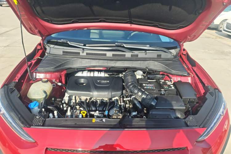 Used Hyundai ENCINO 2018 1.6T Dual-Clutch Zhilian Edition China V Standard Engine Bay