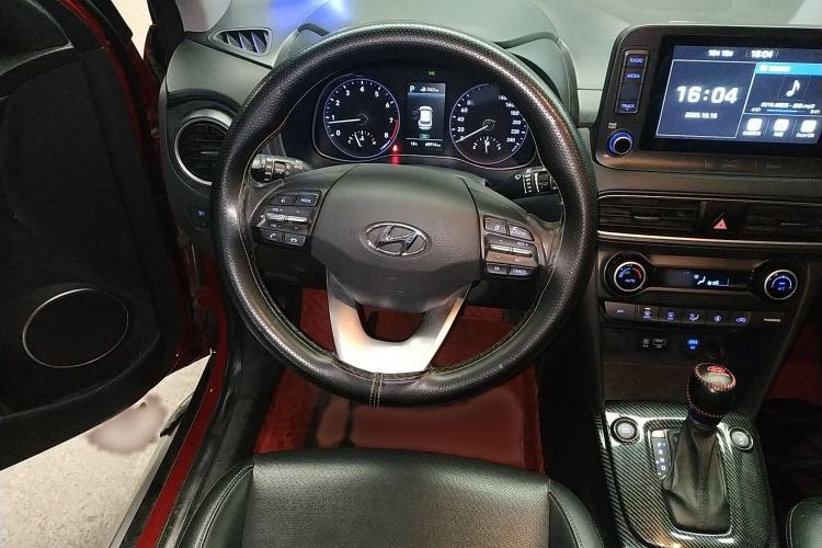 Used Hyundai ENCINO 2018 1.6T Dual-Clutch Zhilian Edition China V Standard Steering Wheel