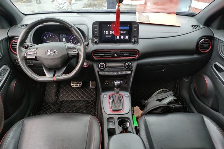 Used Hyundai ENCINO 2018 1.6T Dual-Clutch ZhiPao Edition China V Standard Center Console