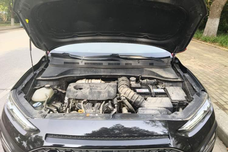 Used Hyundai ENCINO 2018 1.6T Dual-Clutch ZhiPao Edition China V Standard Engine Bay