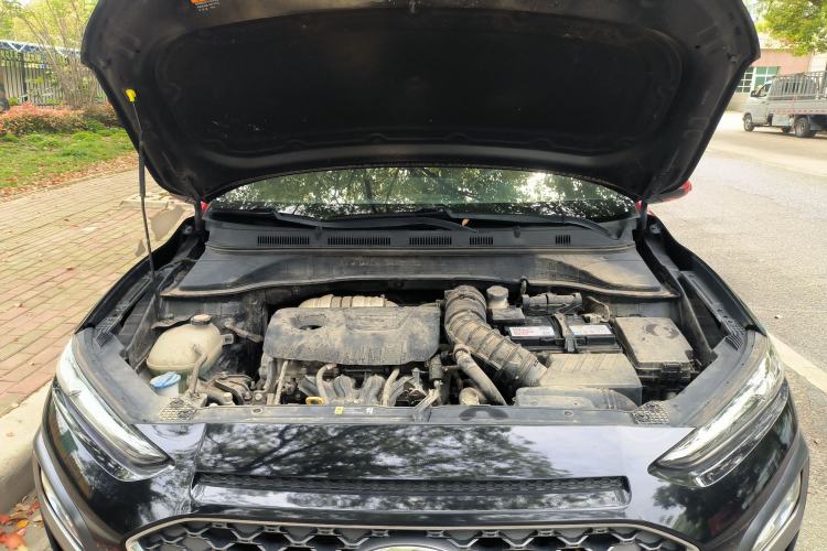 Used Hyundai ENCINO 2018 1.6T Dual-Clutch ZhiPao Edition China V Standard Engine Bay