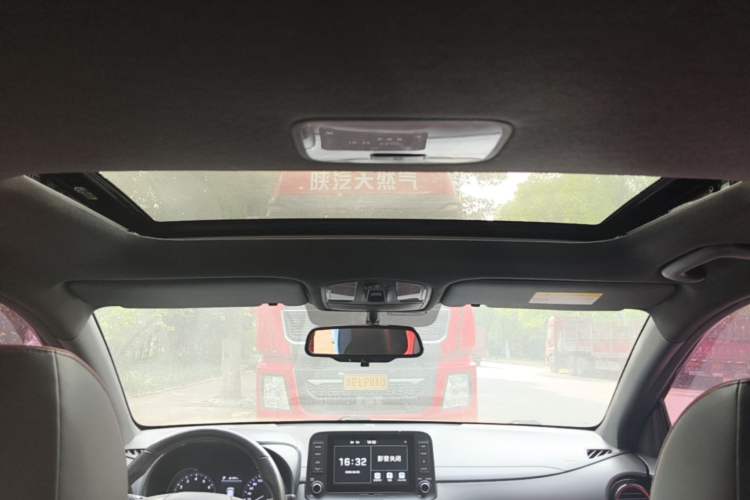 Used Hyundai ENCINO 2018 1.6T Dual-Clutch ZhiPao Edition China V Standard Headliner