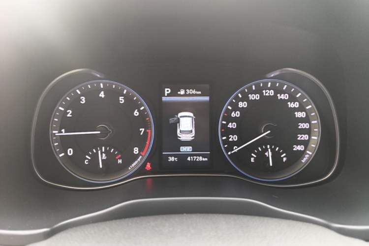 Used Hyundai ENCINO 2018 1.6T Dual-Clutch ZhiPao Edition China V Standard Instrument Cluster