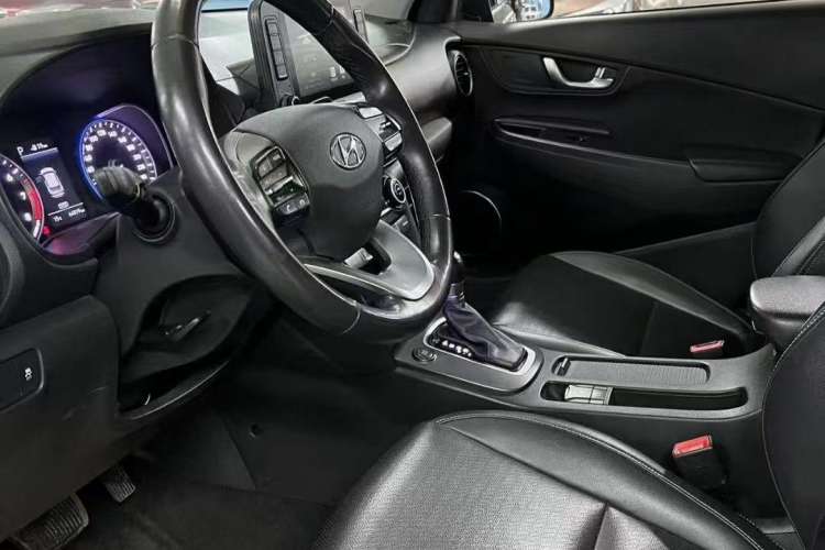 Used Hyundai ENCINO 2018 1.6T Dual-Clutch Zhilian Edition China V Standard Interior 2