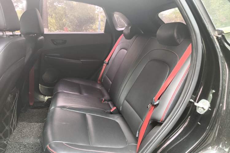 Used Hyundai ENCINO 2018 1.6T Dual-Clutch ZhiPao Edition China V Standard Left Rear Seat