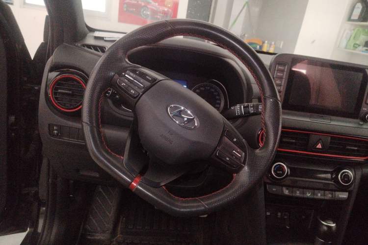 Used Hyundai ENCINO 2018 1.6T Dual-Clutch ZhiPao Edition China V Standard Steering Wheel