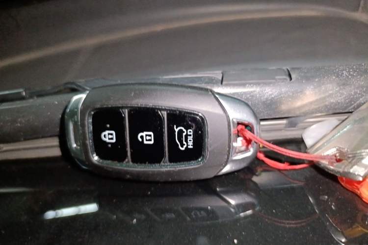 Used Hyundai ENCINO 2018 1.6T Dual-Clutch ZhiPao Edition China V Standard Vehicle Key