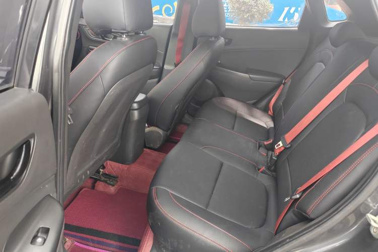Used Hyundai ENCINO 2018 1.6T Dual-Clutch ZhiPao Edition China V Standard Interior 2